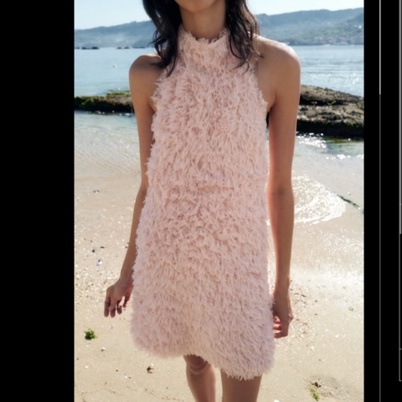 Zara Dresses & Skirts - Zara FEATHERY KNIT HALTER DRESS xS
